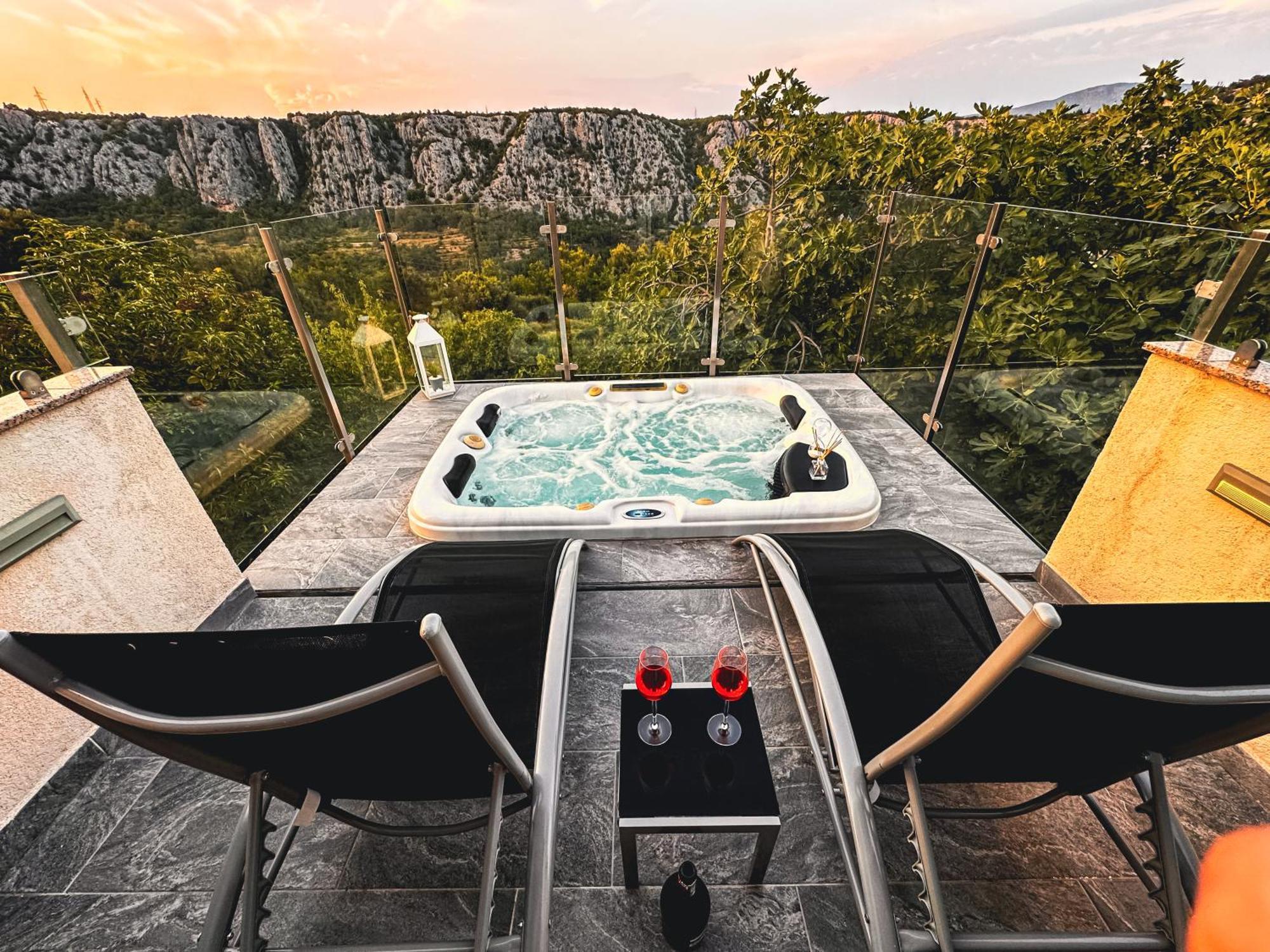 Summer House Nika With Jacuzzi Slime المظهر الخارجي الصورة