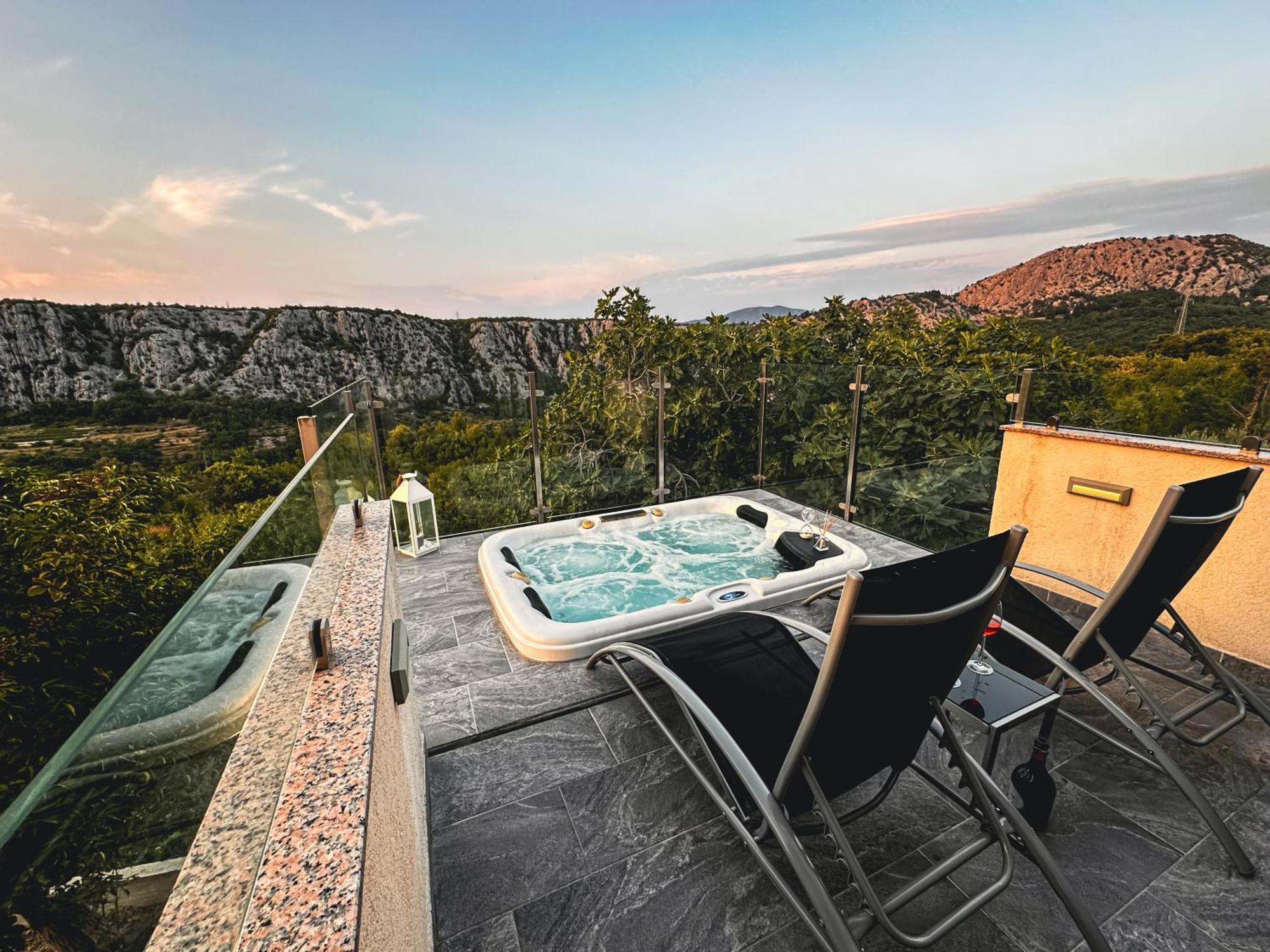 Summer House Nika With Jacuzzi Slime المظهر الخارجي الصورة